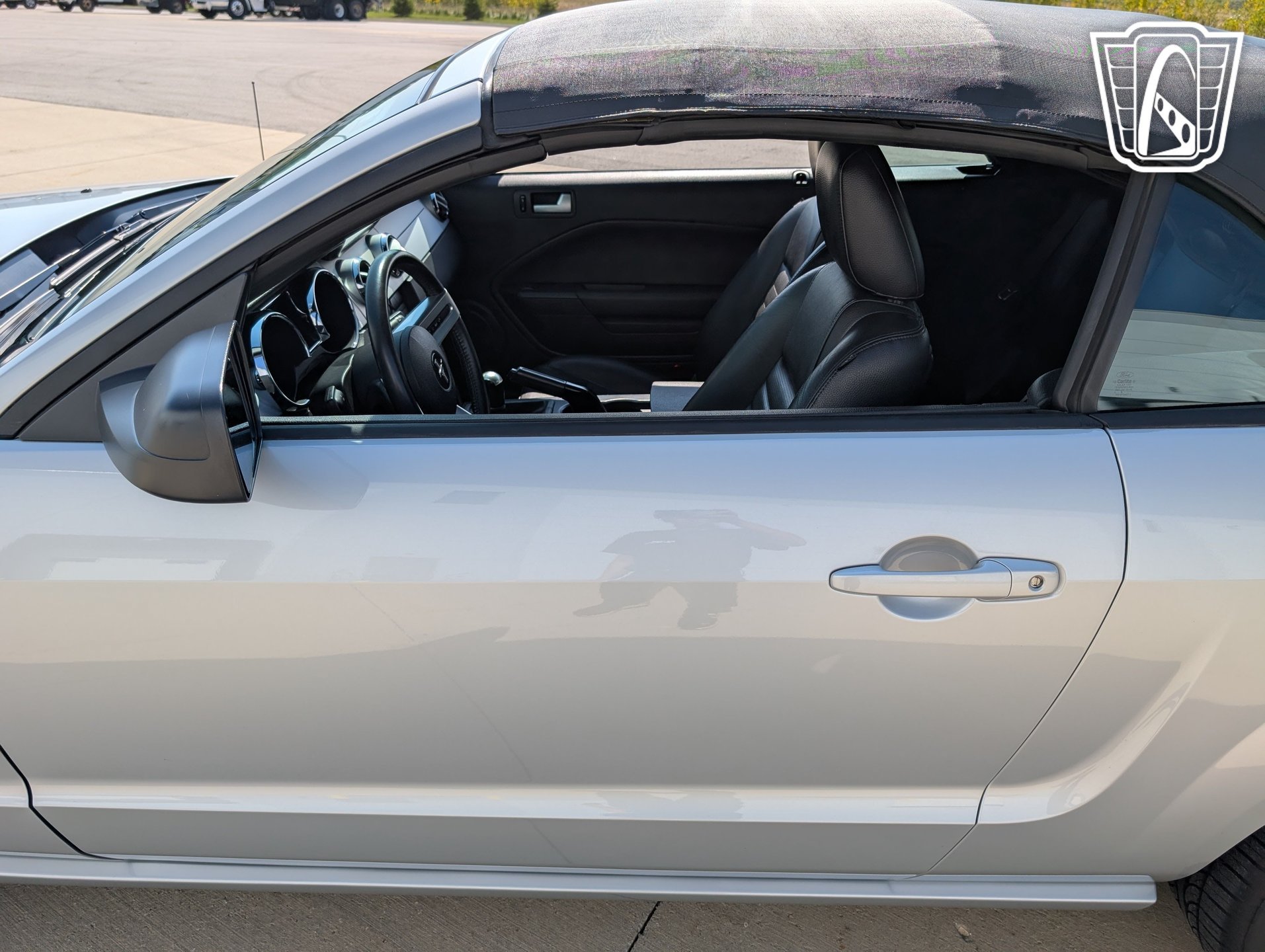 Used 2005 Ford Mustang GT RWD image 28