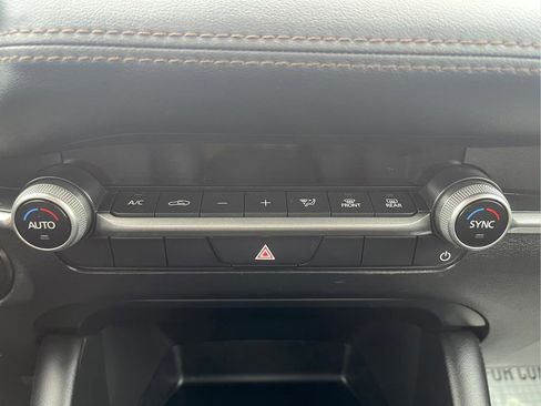 Used 2025 MAZDA MAZDA3 s Sport image 22