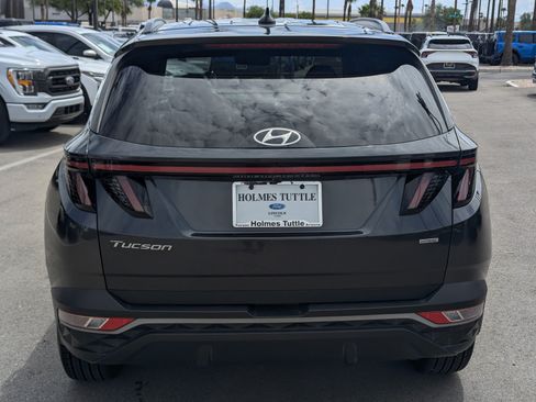 Used 2022 Hyundai Tucson SEL w/ Convenience + Premium Package AWD/4WD image 3
