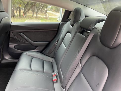 Used 2020 Tesla Model 3 Standard Range Plus image 29