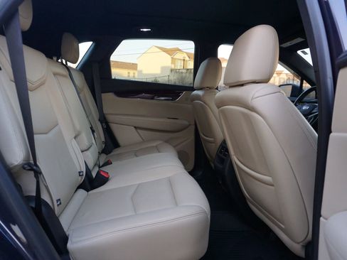 Used 2019 Cadillac XT5 Luxury image 21