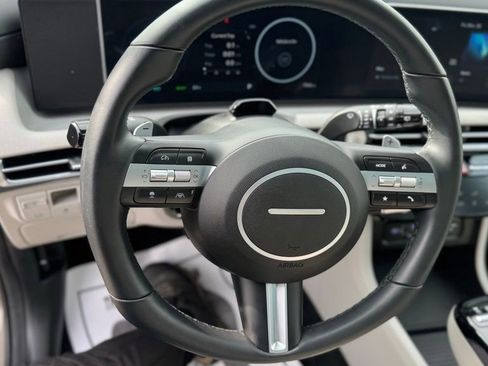 Used 2025 Hyundai Tucson SEL image 13