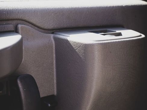 Used 2016 Chevrolet Express 2500 image 11