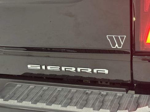 Used 2024 GMC Sierra 2500 Denali w/ Technology Package image 44