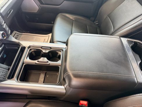 Used 2023 Ford F250 Lariat w/ Lariat Ultimate Package AWD/4WD image 18