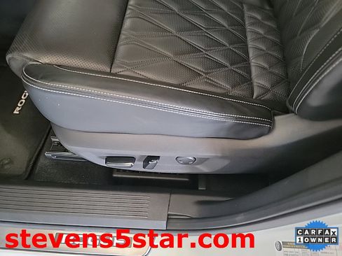 Used 2021 Nissan Rogue Platinum image 13