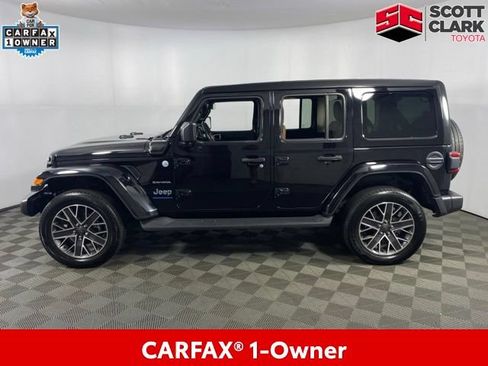 Used 2023 Jeep Wrangler Unlimited Sahara w/ Cold Weather Group AWD/4WD image 5