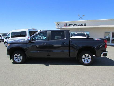 Used 2023 Chevrolet Silverado 1500 LT w/ Protection Package AWD/4WD image 11