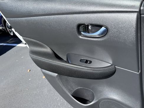 Certified 2024 Nissan Leaf S image 10