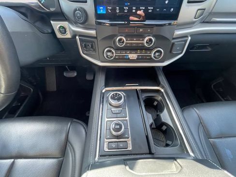 Used 2022 Ford Expedition Max XLT AWD/4WD image 11