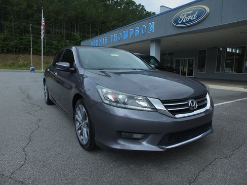 Used 2015 Honda Accord Sport image 1