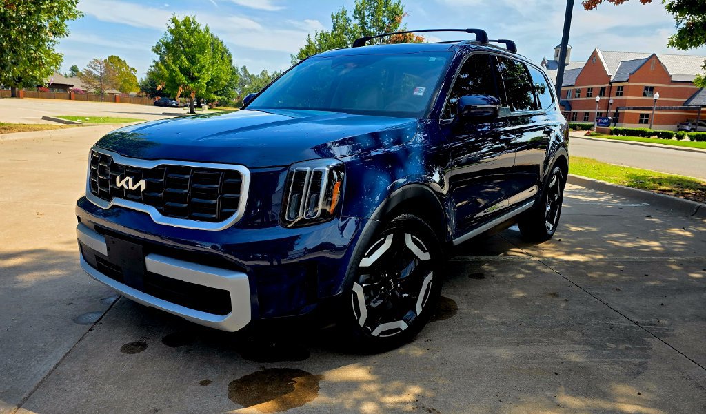 Used 2024 Kia Telluride S w/ S Sunroof Package AWD/4WD image 1