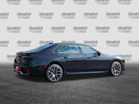 New 2026 BMW 750e xDrive w/ Premium Package AWD/4WD image 10