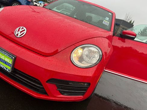 Used 2019 Volkswagen Beetle 2.0T S image 36