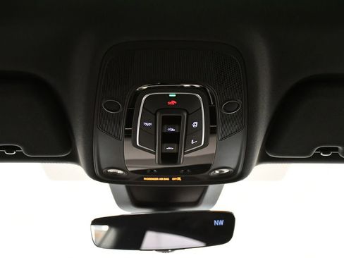 Used 2025 Audi Q8 Premium Plus image 18