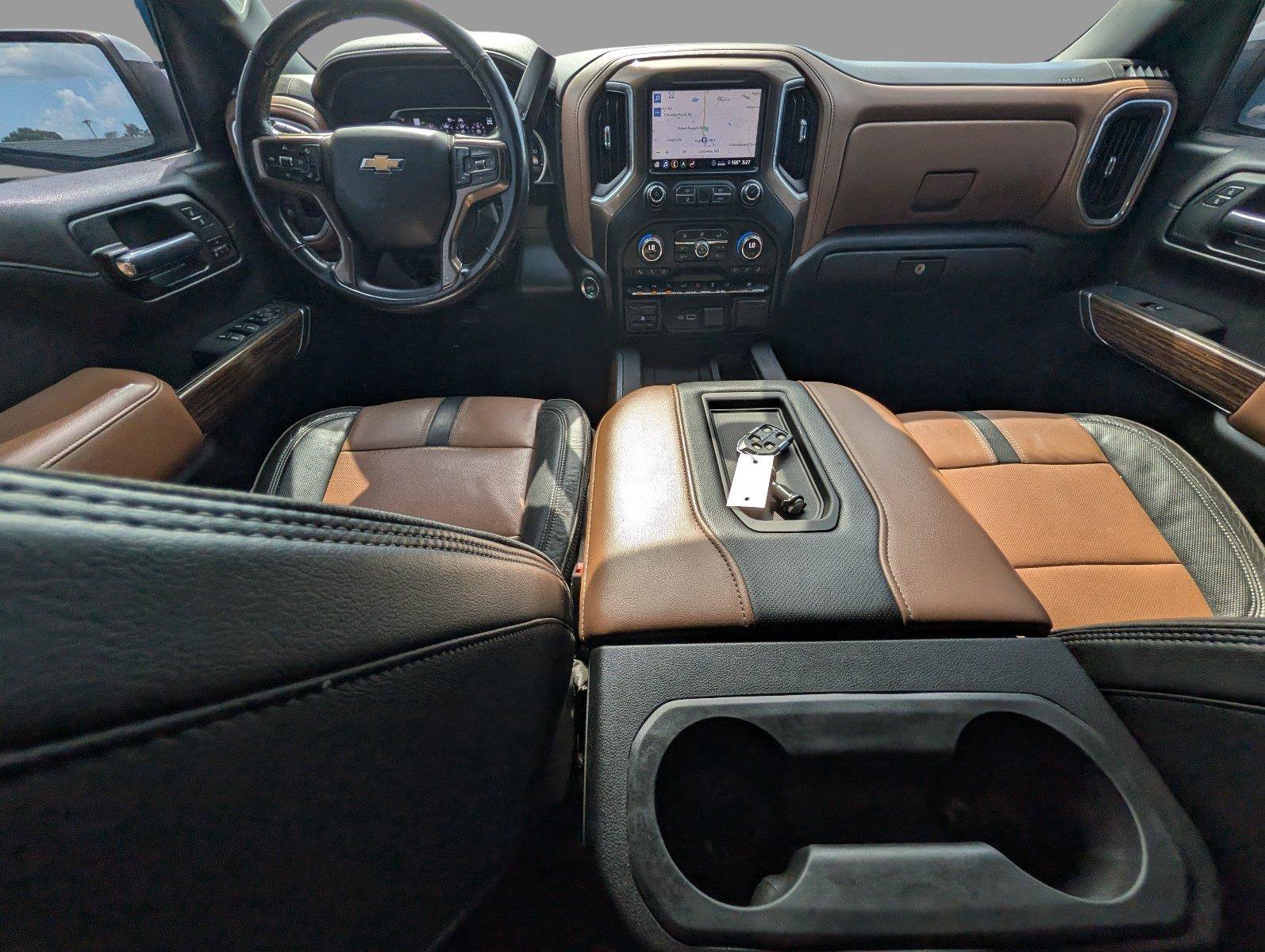 Used 2020 Chevrolet Silverado 1500 High Country w/ Technology Package AWD/4WD image 34