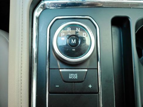 Used 2024 Ford Expedition Max XLT image 46