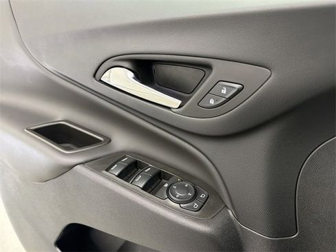 Certified 2024 Chevrolet Equinox LT w/ LPO, Floor Liner Package image 21