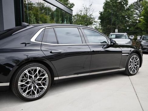 Used 2023 Genesis G90 3.5T AWD/4WD image 8