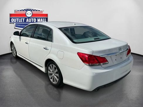 Used 2012 Toyota Avalon Limited FWD image 5