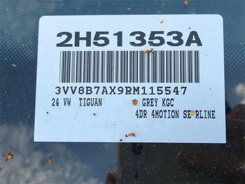 Used 2024 Volkswagen Tiguan SE R-Line image 32