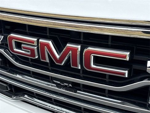 Certified 2024 GMC Sierra 1500 SLT w/ SLT Premium Plus Package image 32