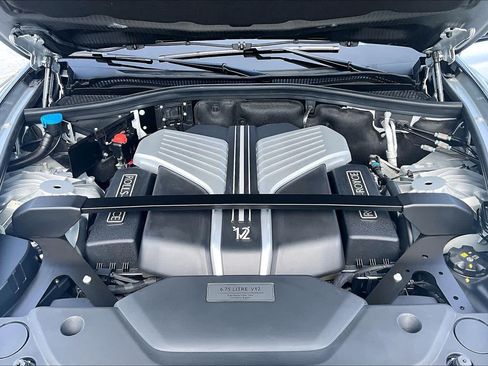 Used 2024 Rolls-Royce Phantom Sedan RWD image 32