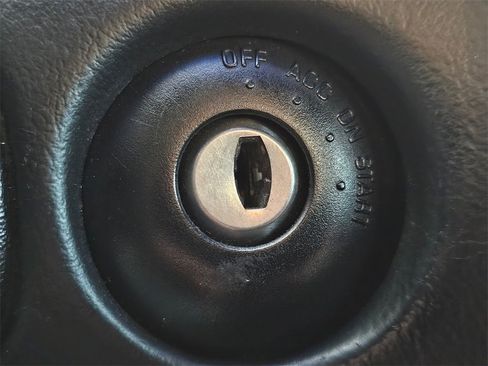 Used 2001 Chevrolet Corvette Convertible w/ Preferred Equipment Group2 image 29