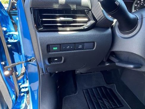 Used 2024 Nissan Sentra SR FWD image 30
