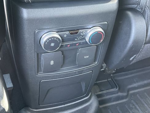 Used 2022 Ford Explorer Limited AWD/4WD image 20