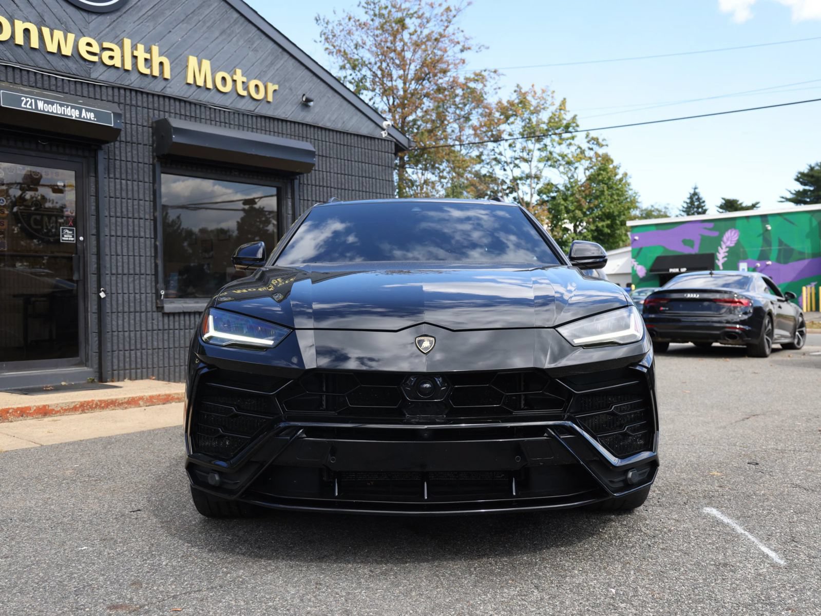 Used 2021 Lamborghini Urus AWD/4WD image 2