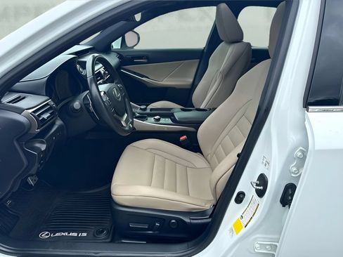 Used 2020 Lexus IS 350 F Sport w/ F Sport Package RWD image 5