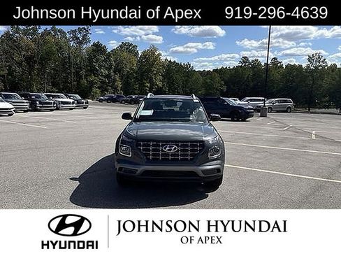 Used 2026 Hyundai Venue SEL image 13