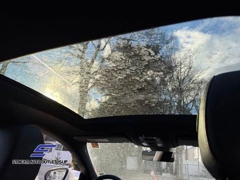 Used 2023 Mercedes-Benz CLA 250 4MATIC image 23