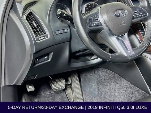 Used 2019 INFINITI Q50 Luxe w/ Essential Package (3.0T Luxe) AWD/4WD image 12