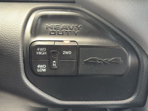 Used 2022 RAM 2500 Big Horn w/ Night Edition AWD/4WD image 20