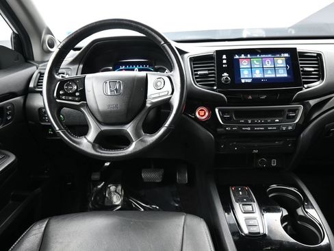 Certified 2022 Honda Pilot Touring image 20