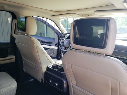 Used 2018 Ford Expedition Platinum AWD/4WD image 28