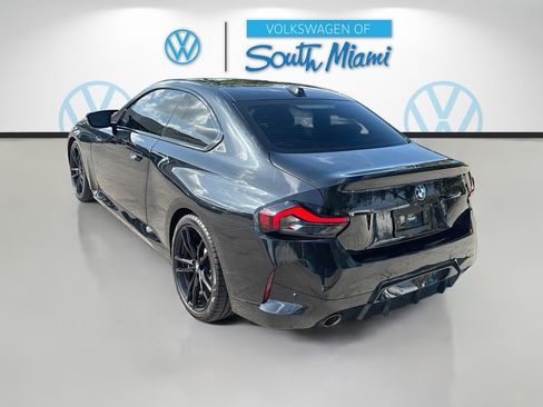Used 2023 BMW 230i Coupe w/ M Sport Package RWD image 5