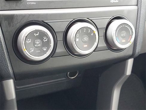 Used 2018 Subaru Forester 2.5i w/ Alloy Wheel Package image 25