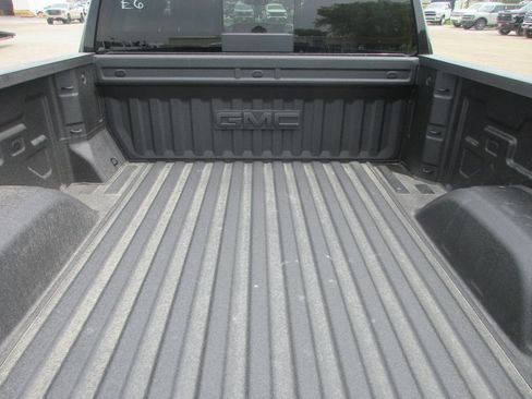 New 2026 GMC Sierra 1500 Elevation w/ Elevation Premium Package AWD/4WD image 9