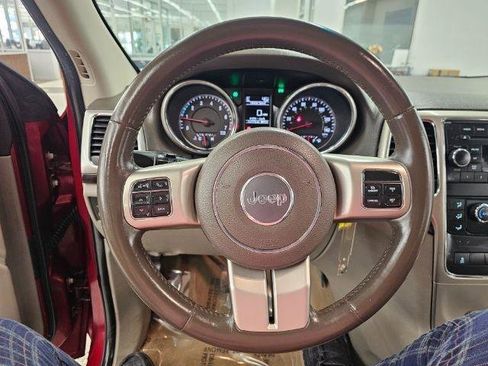 Used 2012 Jeep Grand Cherokee Laredo w/ Laredo E Group image 10