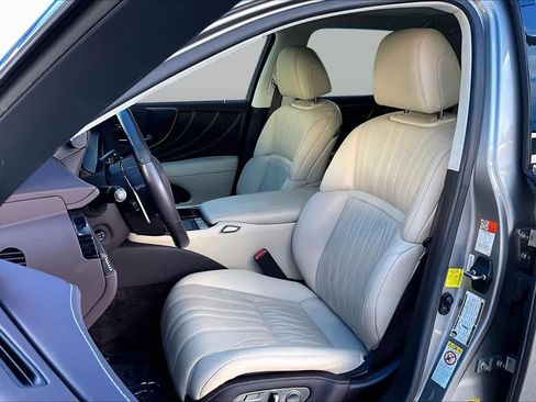 Used 2018 Lexus LS 500 w/ Interior Upgrade Package RWD image 8