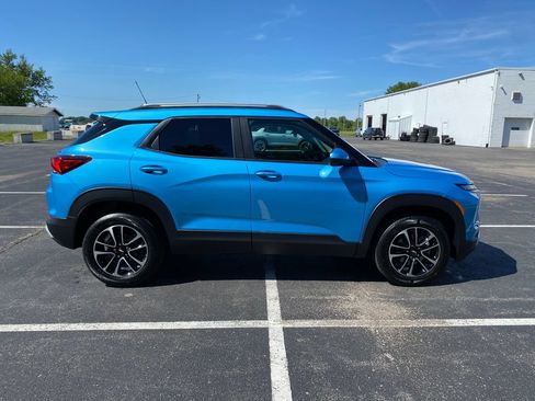 New 2026 Chevrolet TrailBlazer LT w/ LT Cold Weather Package AWD/4WD image 8