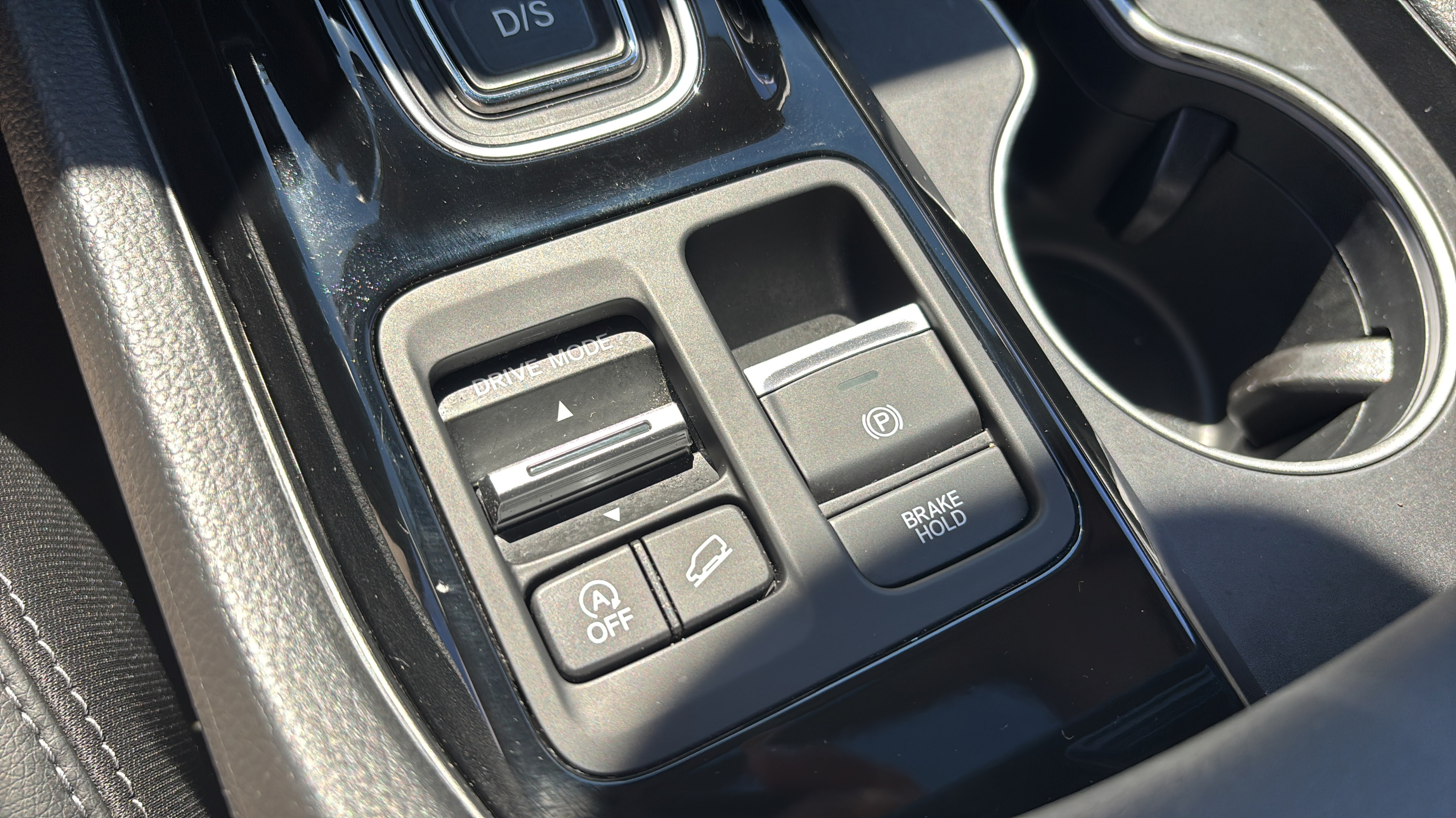Certified 2025 Honda Pilot Touring image 11
