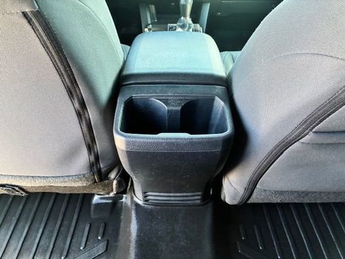 Used 2018 Toyota Tacoma TRD Sport w/ Technology Package image 20