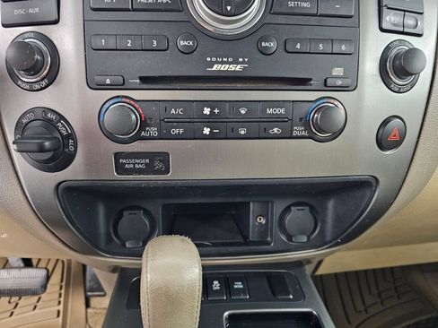Used 2012 Nissan Armada SV AWD/4WD image 24