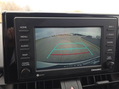 Used 2021 Toyota RAV4 XLE w/ Convenience Package image 21