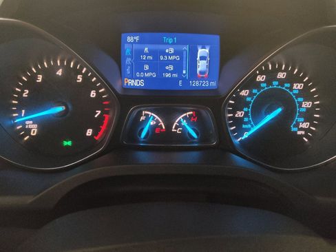 Used 2015 Ford Escape SE FWD image 23