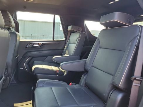 Certified 2025 Chevrolet Tahoe Premier AWD/4WD image 17